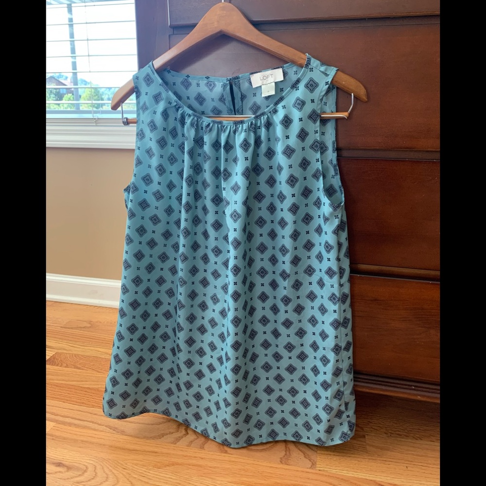 Loft sleeveless blouse